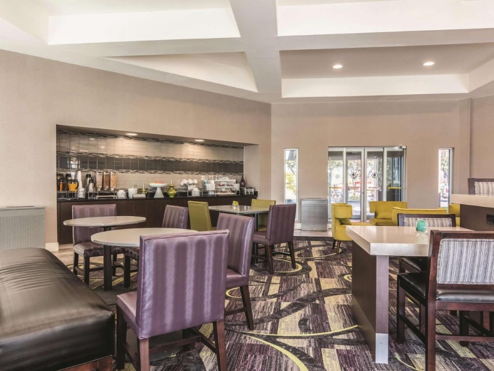 La Quinta Inn & Suites by Wyndham Shreveport Airport Image 39