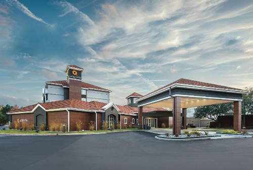 La Quinta Inn & Suites by Wyndham Shreveport Airport image 44