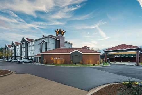 La Quinta Inn & Suites by Wyndham Shreveport Airport image 47